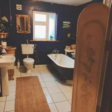 Apartment Hidden Hearts Self Catering