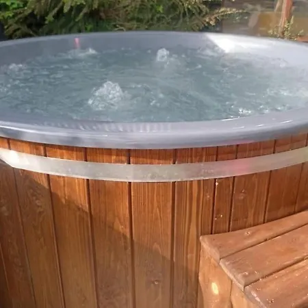 Appartement Hidden Hearts Hottub Haven